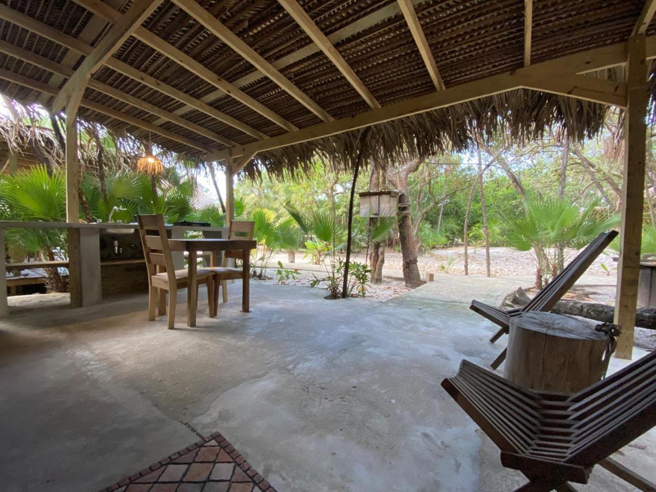 Kin Resort Lodge Maya Beach Exterior photo